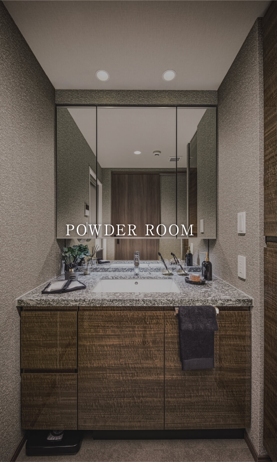 POWDER ROOM